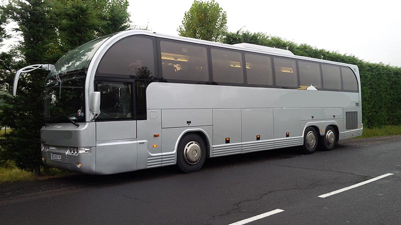 Bus rental in Bordeaux